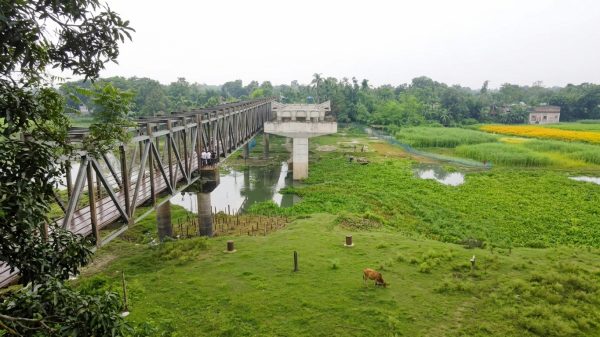 সেতুর নির্মাণকাজ